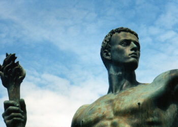 Arno Breker: Soihdunkantaja