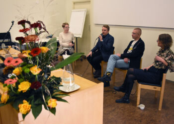 Tietokirjakritiikkiseminaarin esiintyjät Sanna Nyqvist