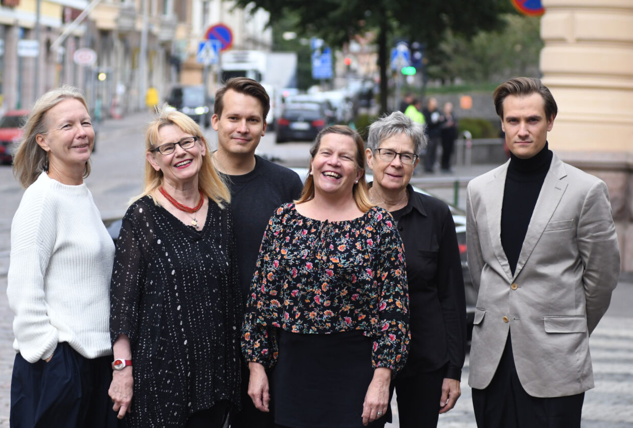 Kritiikin Kannukset -lautakuntaan 2021–2022 kuuluvat Kikka Holmberg