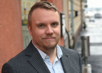 Suomen arvostelijain liiton puheenjohtajaksi 2024–2025 valittu kriitikko Vesa Rantama. Kuva: Jouni Viitala