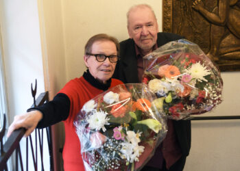 Suomen arvostelijain liiton uudet kunniajäsenet Marja-Terttu Kivirinta ja Seppo Heiskanen. Kuva: Jouni Viitala