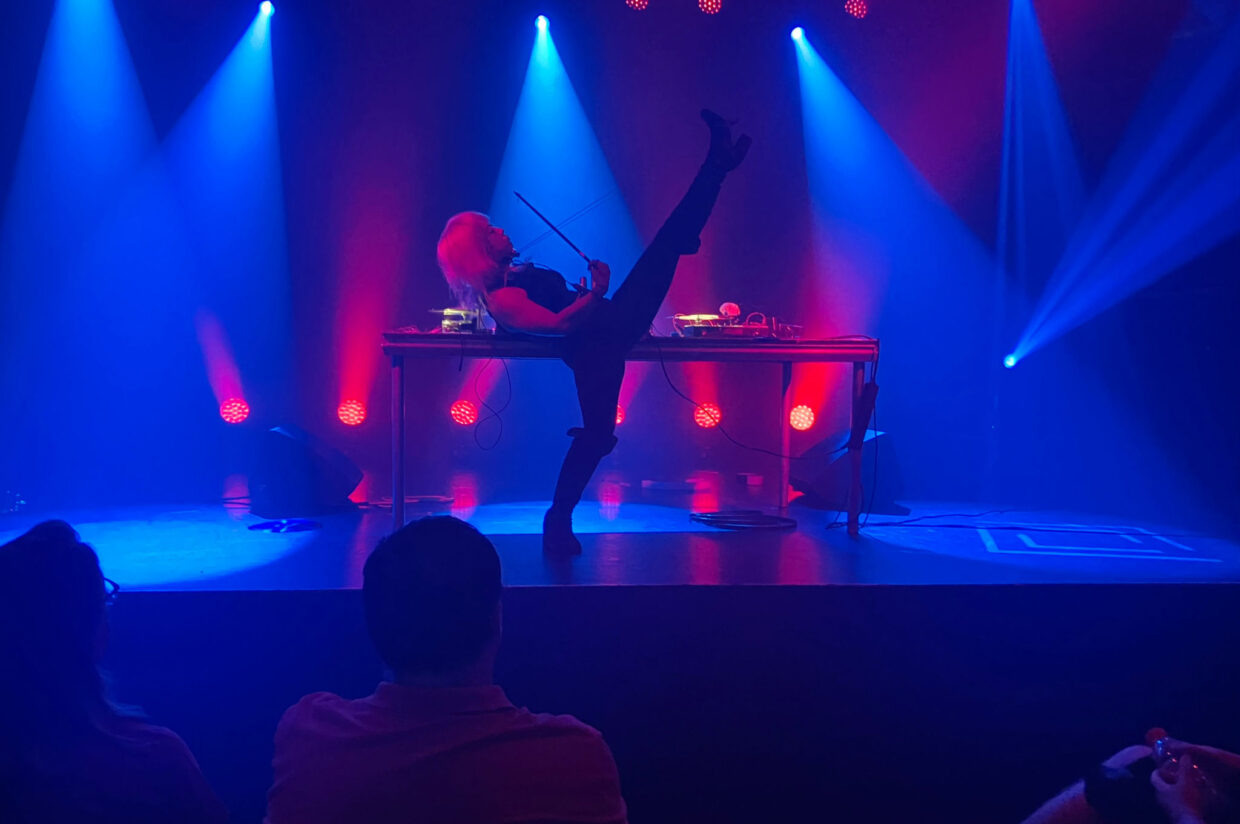 Evicshen Flow-festivaaleilla elokuussa 2024. Kuva: Petteri Enroth