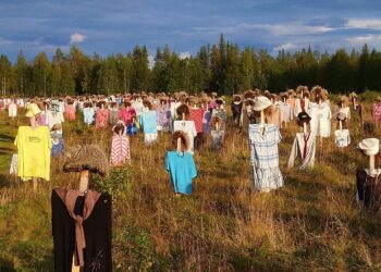 Reijo Kelan yhteisötaideteos Hiljainen Kansa (1988/1994