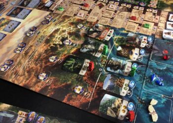 Lost Ruins of Arnak -lautapeli. Kuva: Mikko Saari