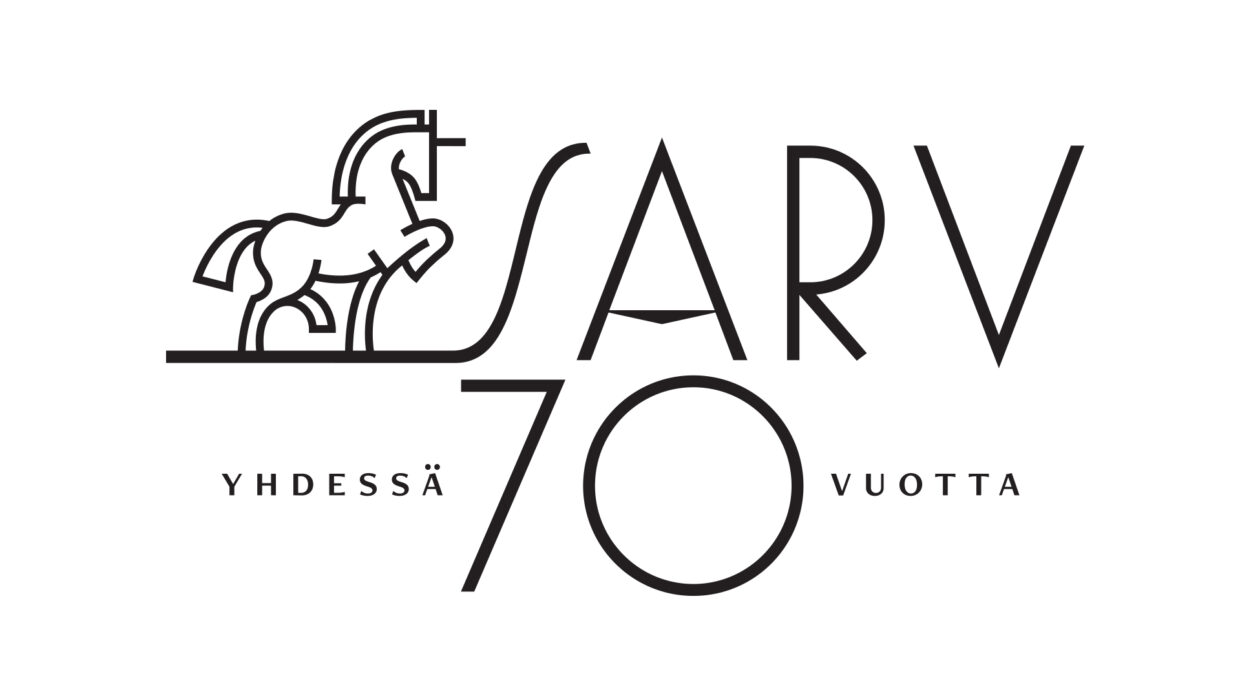 Mustavalkoinen versio Suomen arvostelijain liiton juhlavuoden visuaalisesta ilmeestä. Suunnittelija: Samppa Ranta