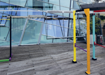 Nik Kosmas: Squat Rack (2016) ja Power Rack (2016). Kuva: Timo Ohler