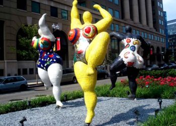 Niki de Saint Phalle: Les Trois Graces (1999). Kuva: David Gaines