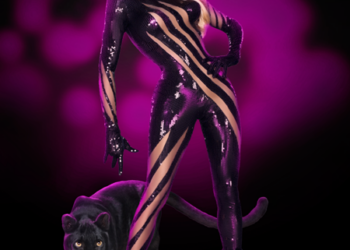 RuPaul Charles kissa-asussa. Kuva: RuPaul's Net Gallery.