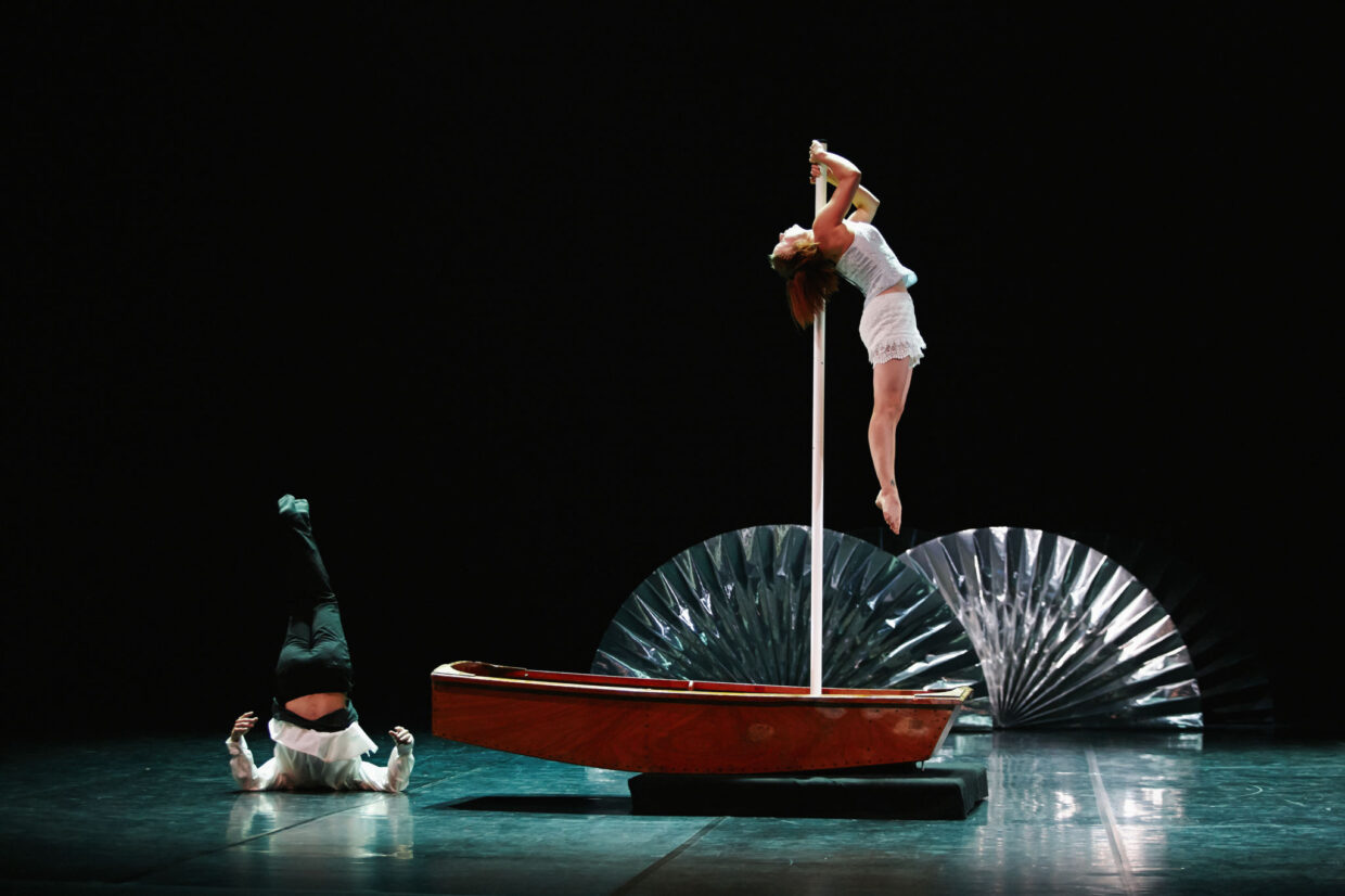 "Kyllikki" hangman-asennossa. Sungsoo Ahn Pick-up Group & WHS: Swan of Tuonela (2015)