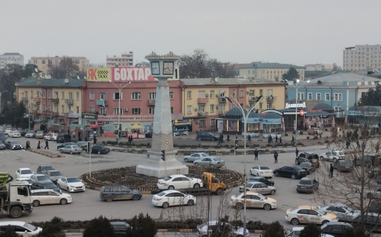 Uudenvuodenaatto Qurgonteppa-Bohtarissa Tadžikistanissa. Kuva: Ville Hytönen