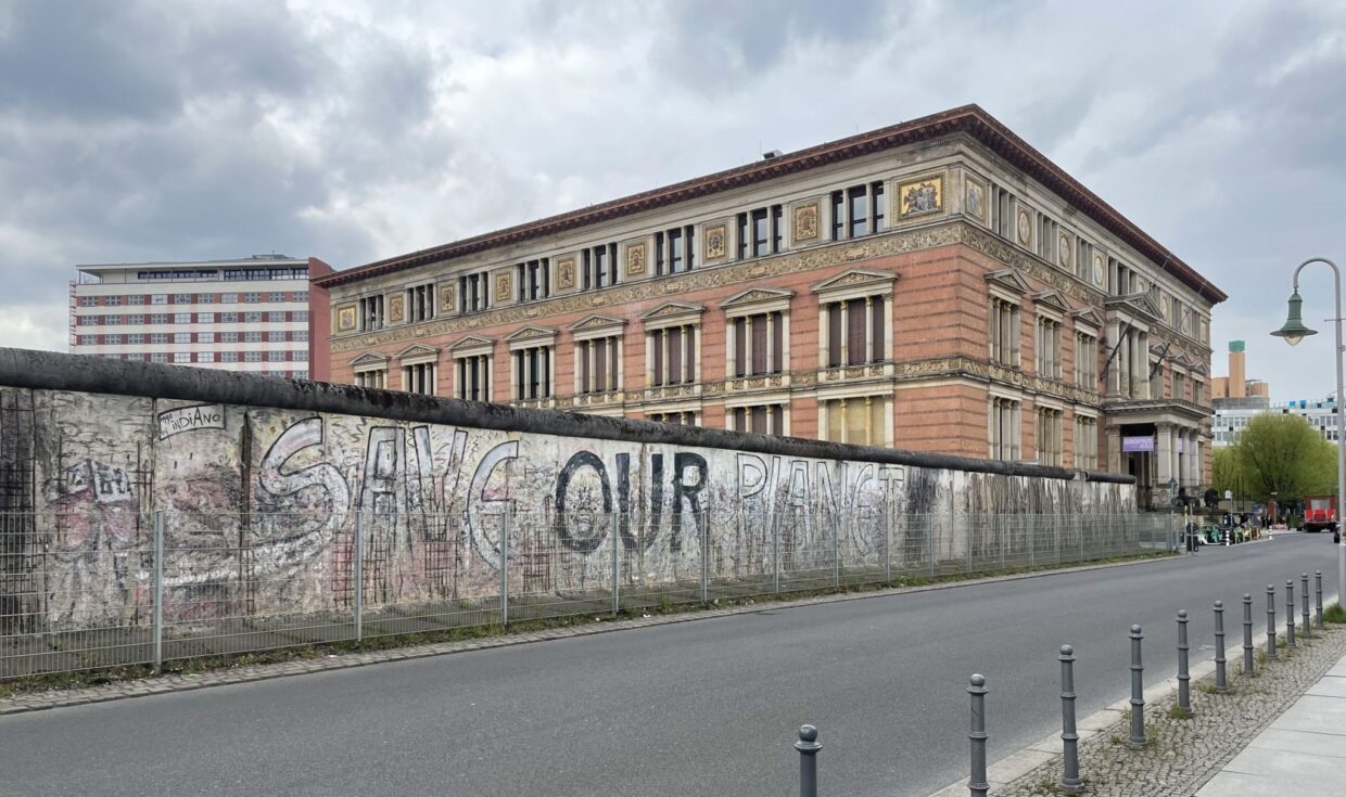 Kriitikko Töölössä, Berliinissä ja radioaalloilla – Kirjoittajakoulu kriitikoille -kurssin antia