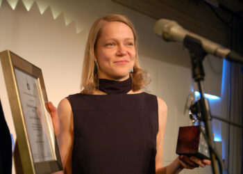 Kritiikin Kannukset 2013 saksofonisti Linda Fredrikssonille