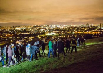 Mammalian Diving Reflex / Darren O'Donnell: Nightwalks with Teenagers