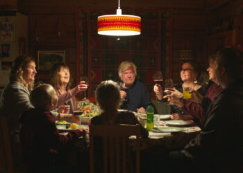 Mummola (ohj. Tia Kouvo)