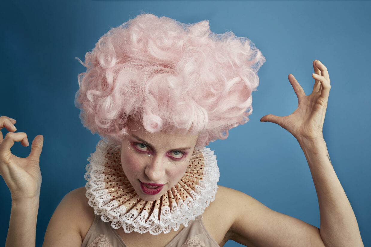 Voisiko teatteri olla enemmän kirjasto ja vähemmän museo? Tanssi, teatteri ja ooppera taideteosten aiheena vuonna 2023–2024, osa 2