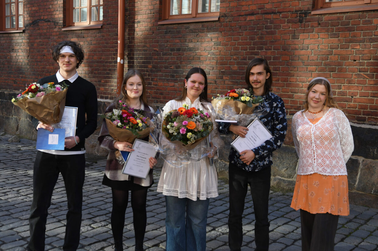 Nuorten Mikä kritiikki! -kirjoituskilpailun voittajat julkistettu