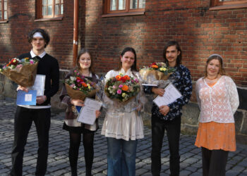 Nuorten Mikä kritiikki! -kirjoituskilpailun voittajat julkistettu